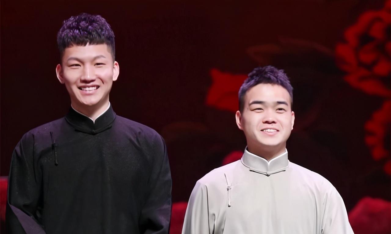 岳云鹏国外演出提词器故障，挑战还是机遇？