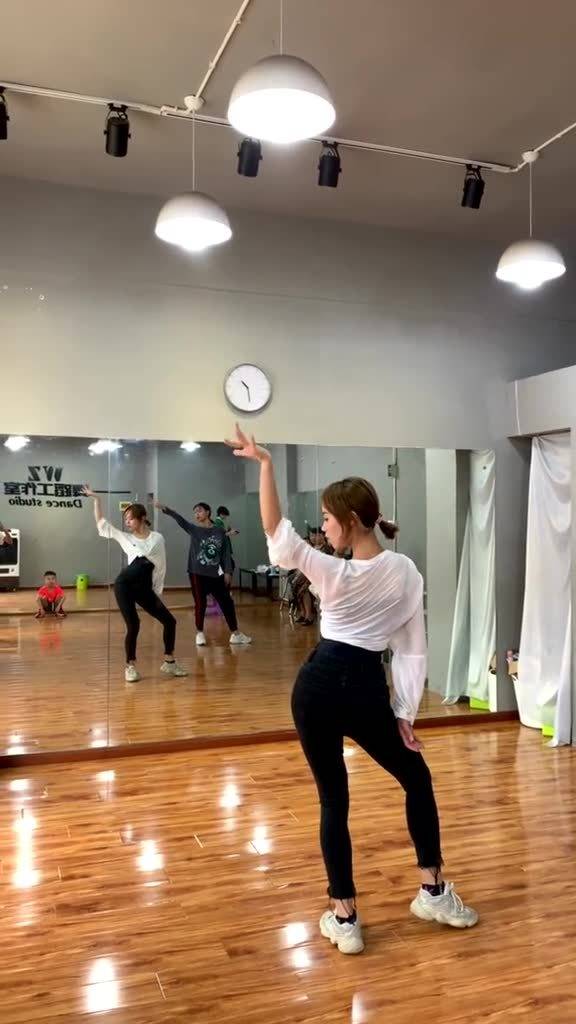 最新的韩舞